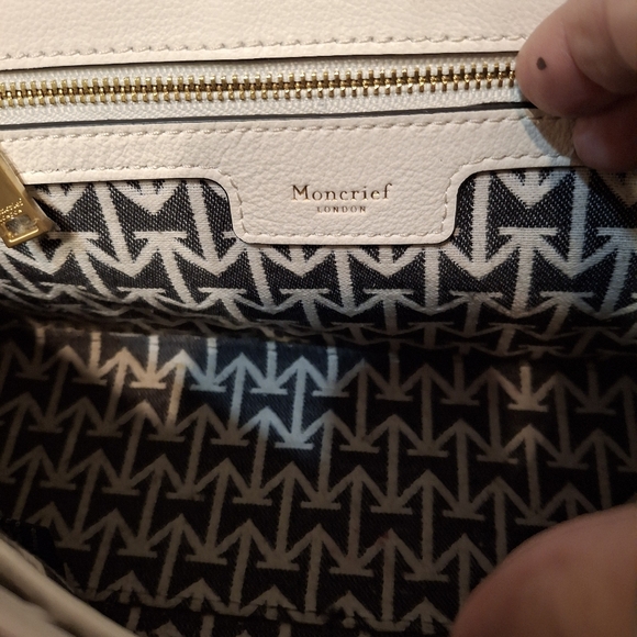 Moncrief Faye White Leather Shoulder Crossbody Belt Bag - Picture 11 of 12